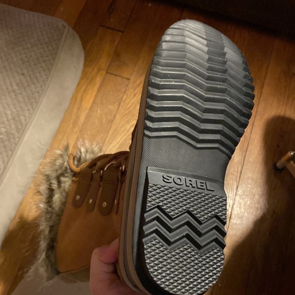 Sorel women’s Joan of Arctic snow boots - Picture 2 of 6